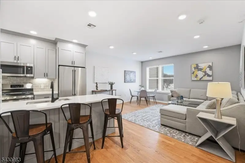 660 Bloomfield Ave #405, Bloomfield, NJ 07003 - #1