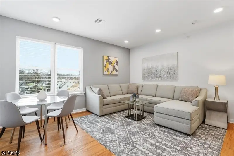 660 Bloomfield Ave #405, Bloomfield, NJ 07003 - #2