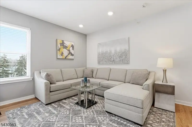 660 Bloomfield Ave #405, Bloomfield, NJ 07003 - #3
