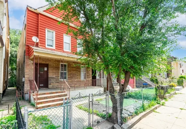 102 Claremont Ave, Jersey City, NJ 07305
