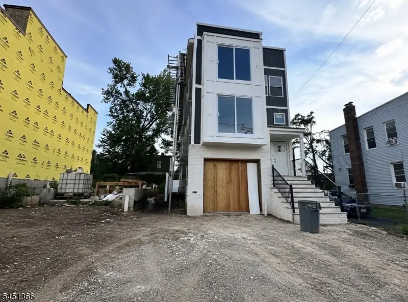 199 19th Ave, Irvington, NJ 07111 - #3