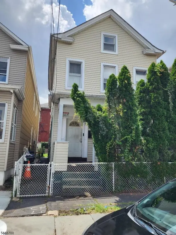 242 Magnolia Ave, Elizabeth City, NJ 07206