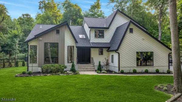 160 Beacon St, Haworth Boro, NJ 07641