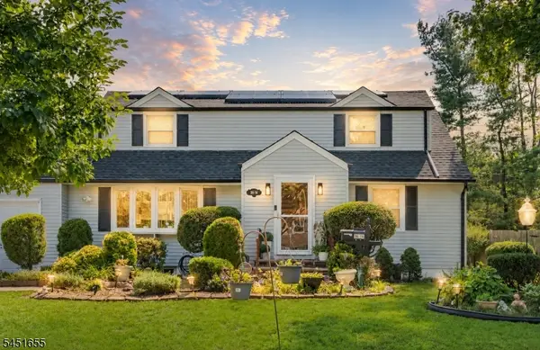 36-14 Northern Dr, Fair Lawn Boro, NJ 07410