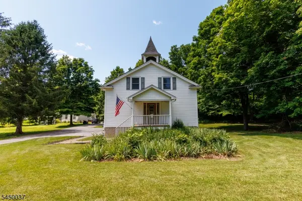 7 Wolfs Corner Rd, Green Twp., NJ 07860