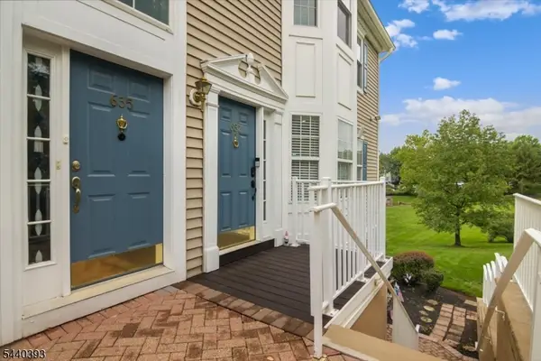 637 Magnolia Ln, Branchburg Twp., NJ 08876