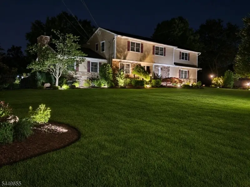 9 Pitcairn Dr, Roseland, NJ 07068 - #2