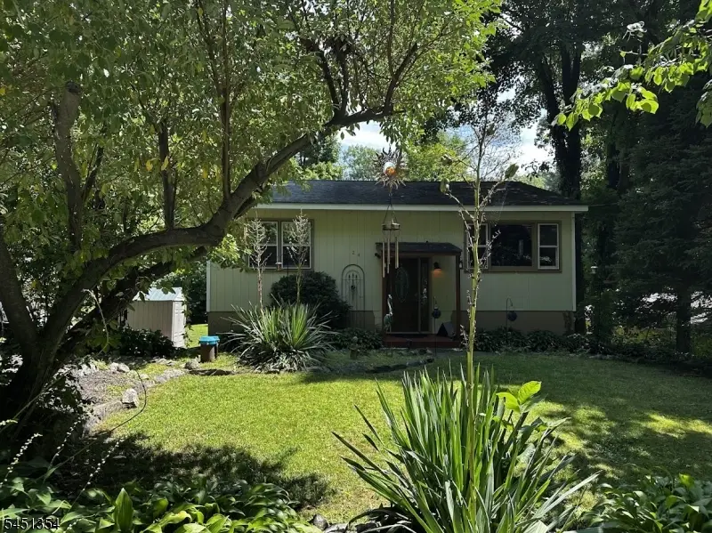 24 W Shore Dr, Vernon, NJ 07462 - #2