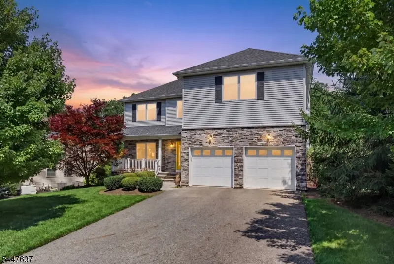 49 Haggerty Dr, West Orange, NJ 07052 - #1