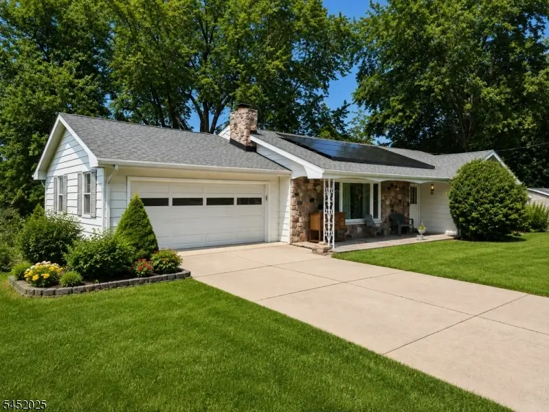 124 Main St, Bloomsbury, NJ 08804 - #1