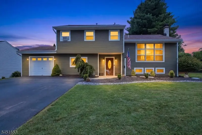 259 W Warren St, Washington, NJ 07882 - #1