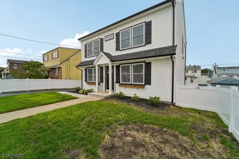 324 Thomas Ave, Lyndhurst, NJ 07071 - #2