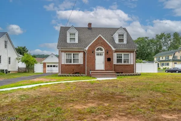668 Greenbrook Rd, North Plainfield Boro, NJ 07063