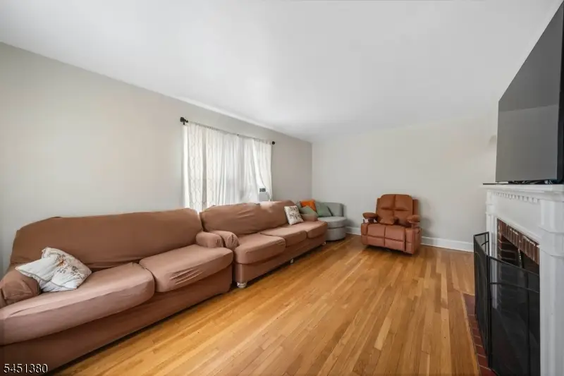 668 Greenbrook Rd, North Plainfield, NJ 07063 - #3