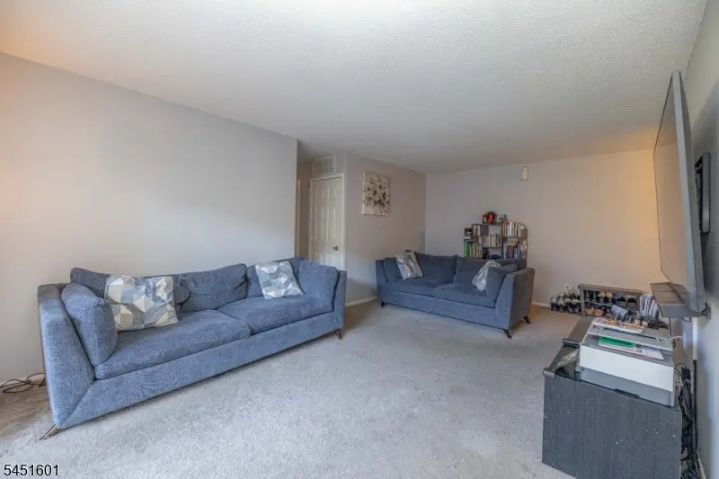 1150-1190 W St George B23b023 #2, Roselle, NJ 07036 - #3