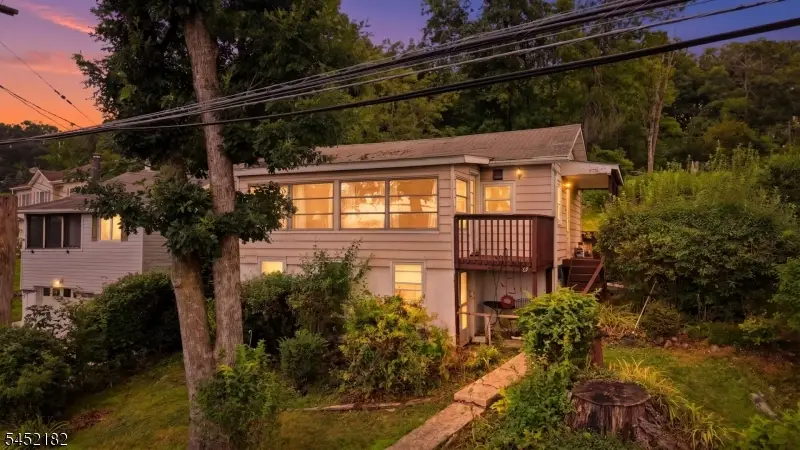 22 Alpine Dr, Lake Hopatcong, NJ 07849 - #2