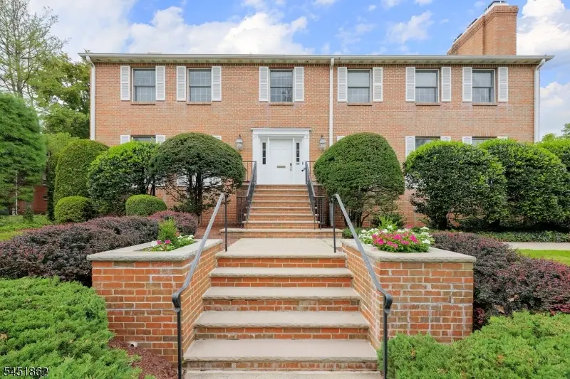 12 Cowperthwaite Place, Westfield, NJ 07090 - #2