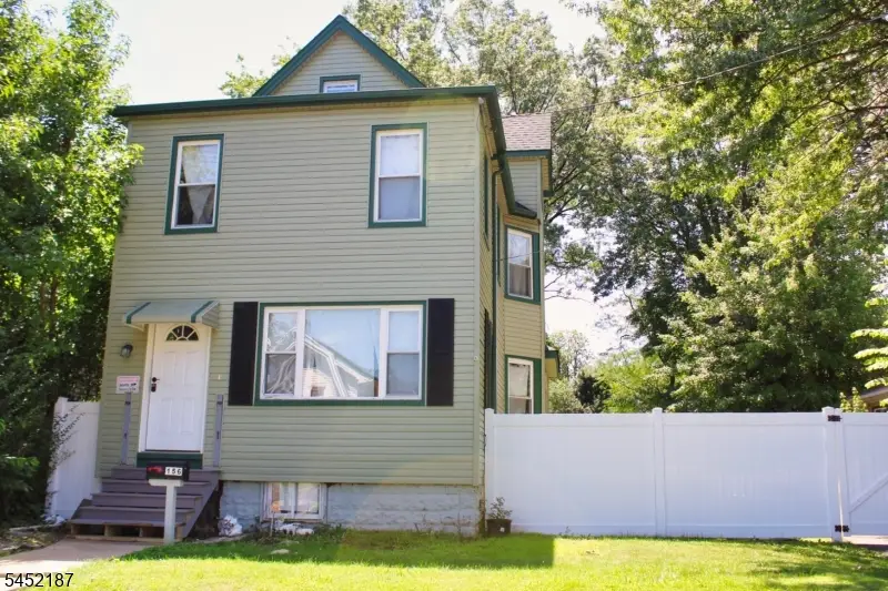 156 E 8th Ave, Roselle, NJ 07203 - #2