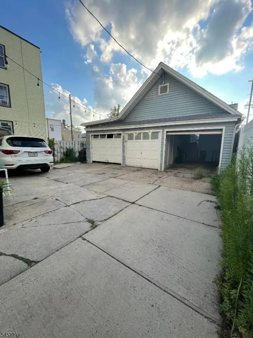 13 Windsor St, Kearny, NJ 07032 - #3