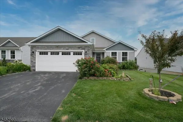 31 Lam Dr, Hardyston Twp., NJ 07419