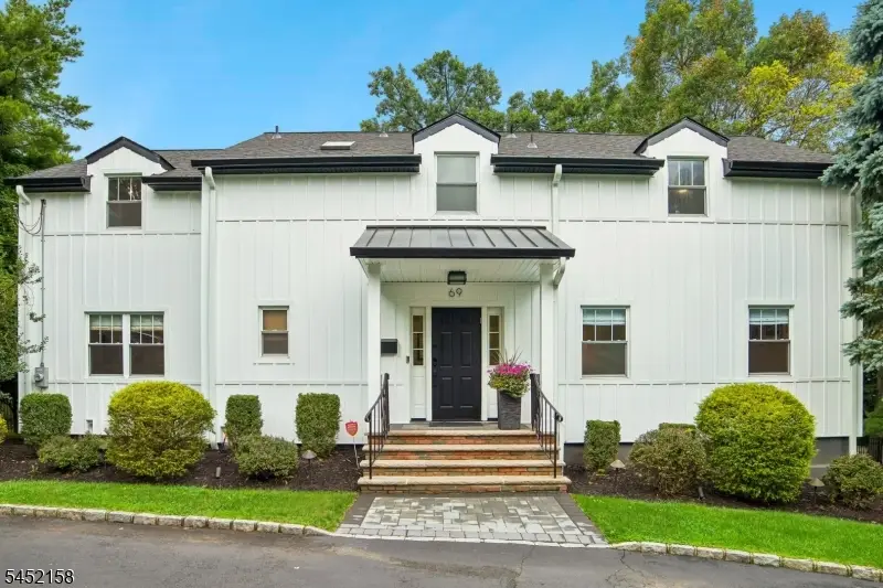 69 N Hillside Ave, Livingston, NJ 07039 - #2