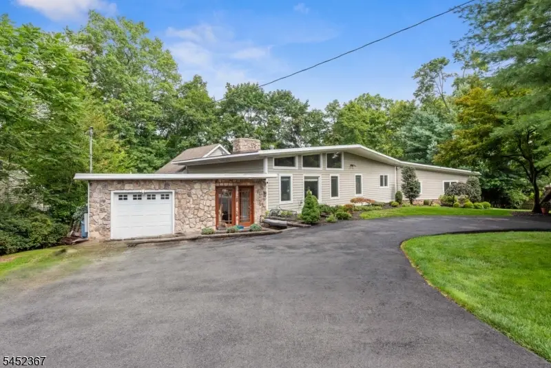 7 Hillcrest Rd, Towaco, NJ 07082 - #1