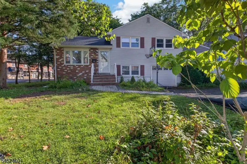305 William St, Scotch Plains, NJ 07076 - #2