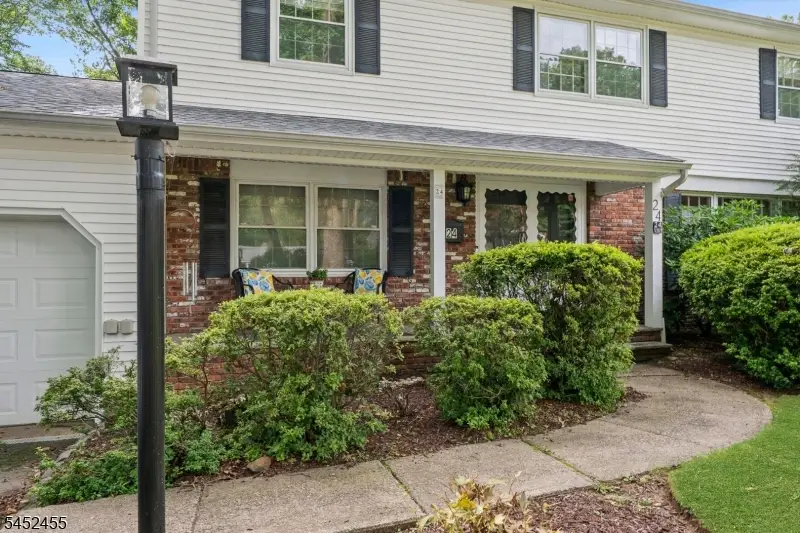 24 Tremont Terrace, Livingston, NJ 07039 - #2