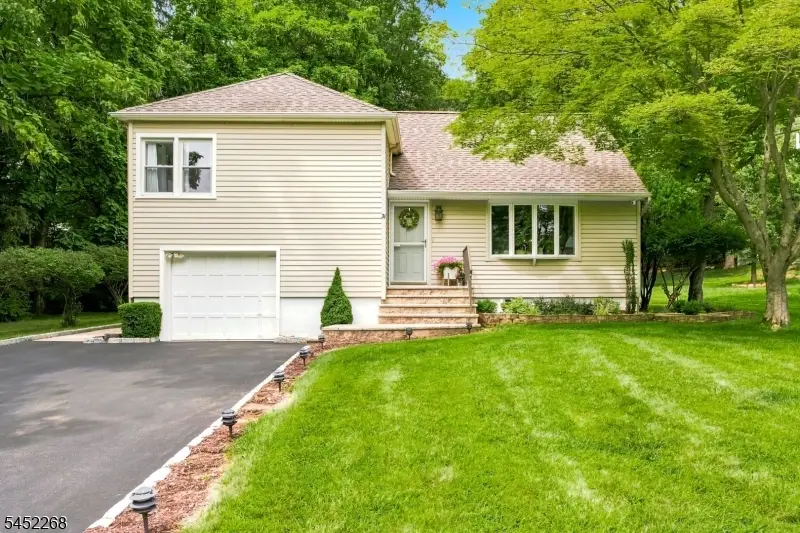 24 Stony Brook Rd, White Meadow Lake, NJ 07866 - #1