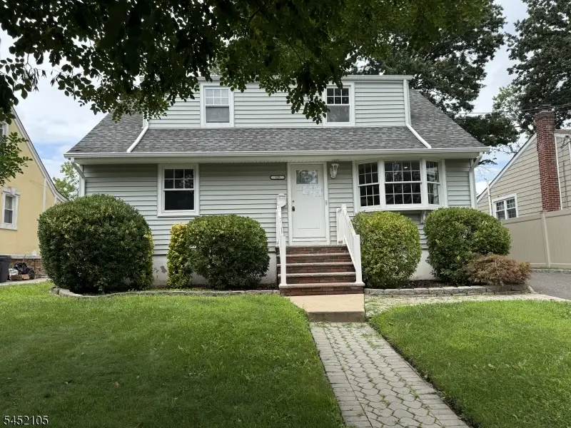 525 Sycamore St, Rahway, NJ 07065 - #1