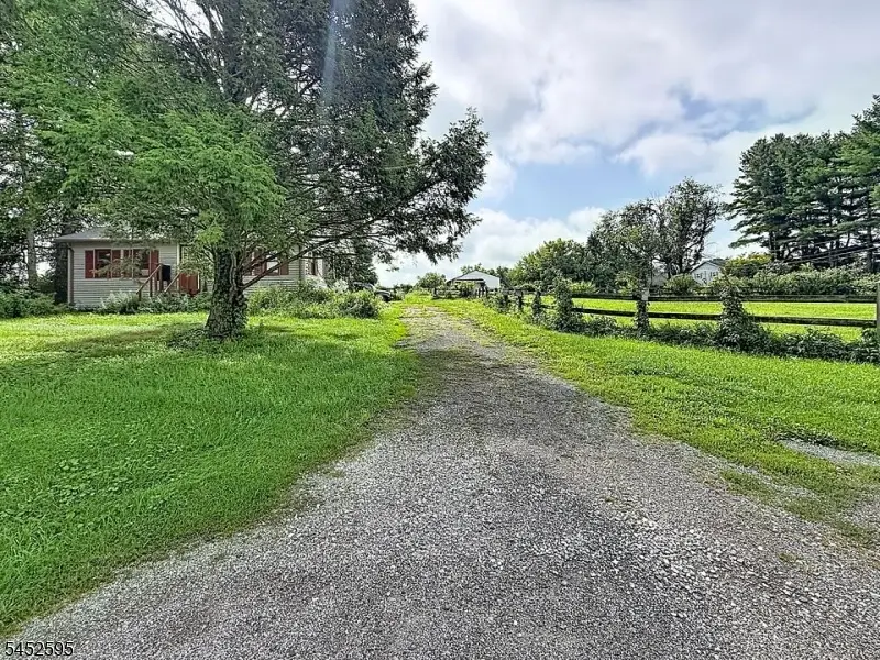 28 Wolfs Corner Rd, Green, NJ 07821 - #3