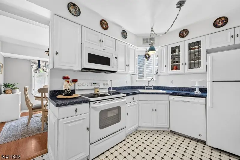 3411 Richmond Ct, Hillsborough, NJ 08844 - #3