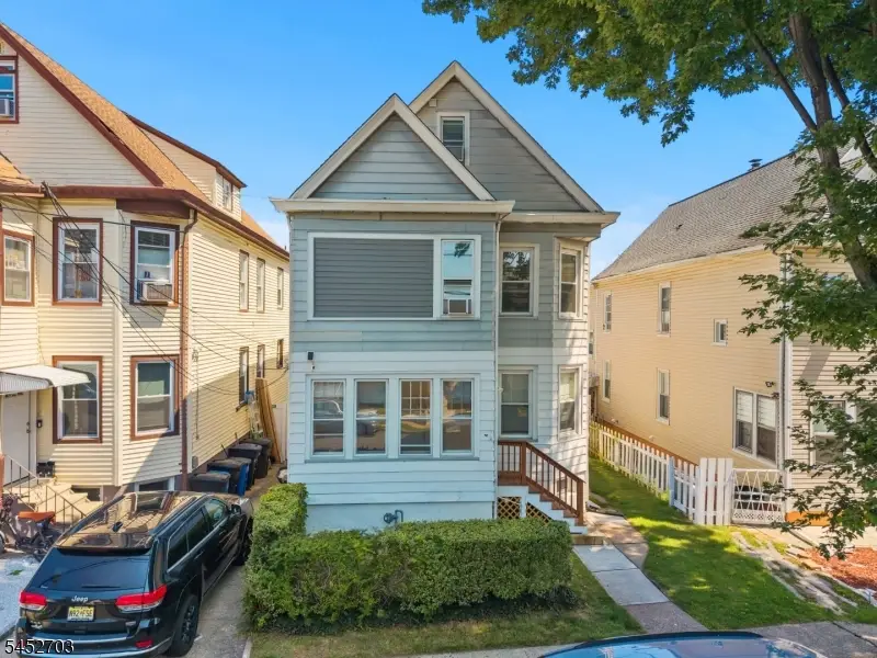 4 Gillies St, Clifton, NJ 07013 - #1