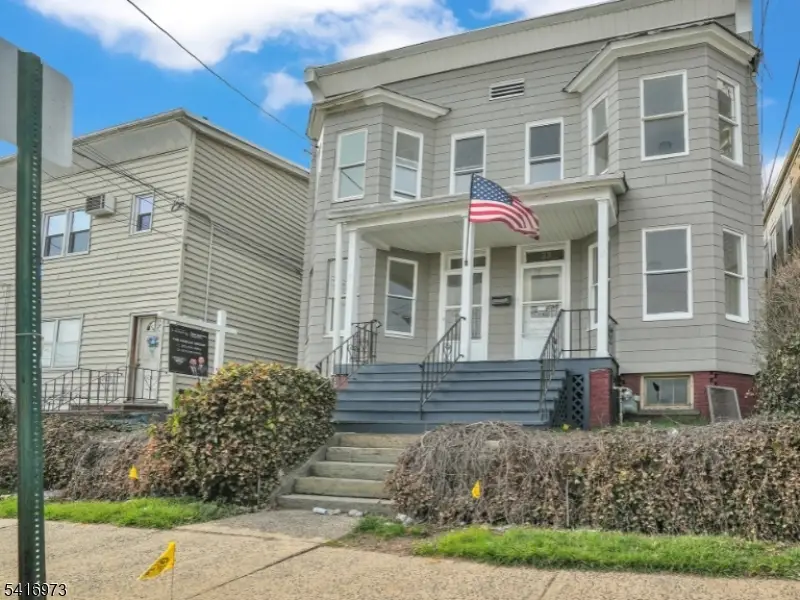 33-35 Delaware St, Elizabethport, NJ 07206 - #2