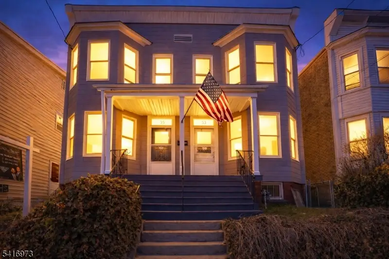 33-35 Delaware St, Elizabethport, NJ 07206 - #3