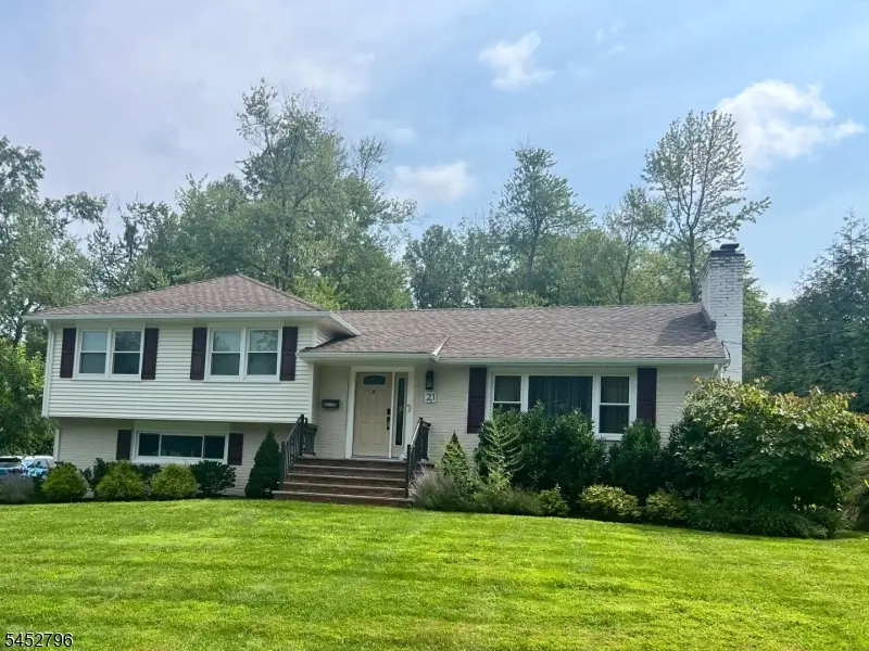 21 Oak Ridge Rd, Berkeley Heights, NJ 07922 - #3