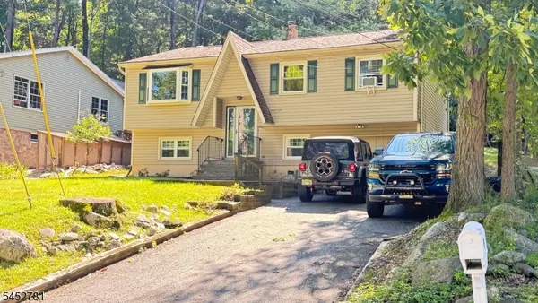 89 Tomahawk Trl, Sparta Twp., NJ 07871