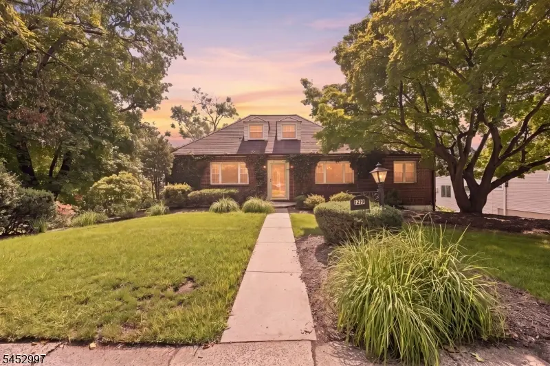 1219 Valley Rd, Clifton, NJ 07043 - #1