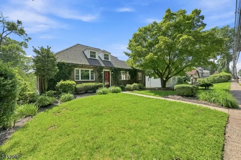 1219 Valley Rd, Clifton, NJ 07043 - #2