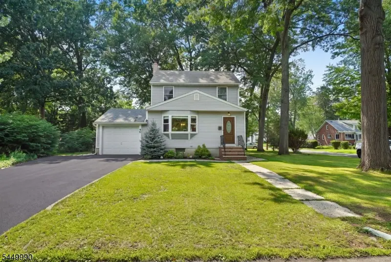 40 Carpenter Pl, Cranford, NJ 07016 - #1