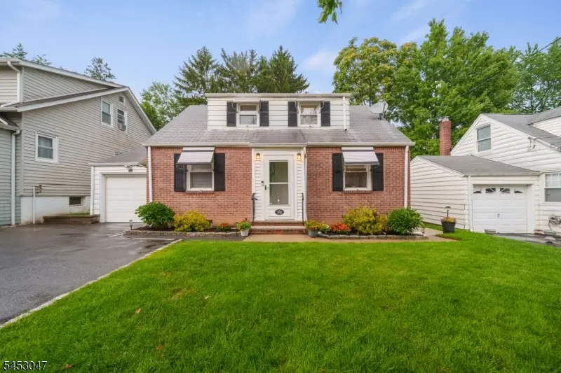 102 Sherwood St, Clifton, NJ 07013 - #1