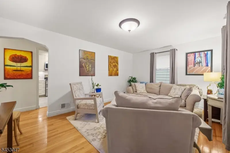 102 Sherwood St, Clifton, NJ 07013 - #3