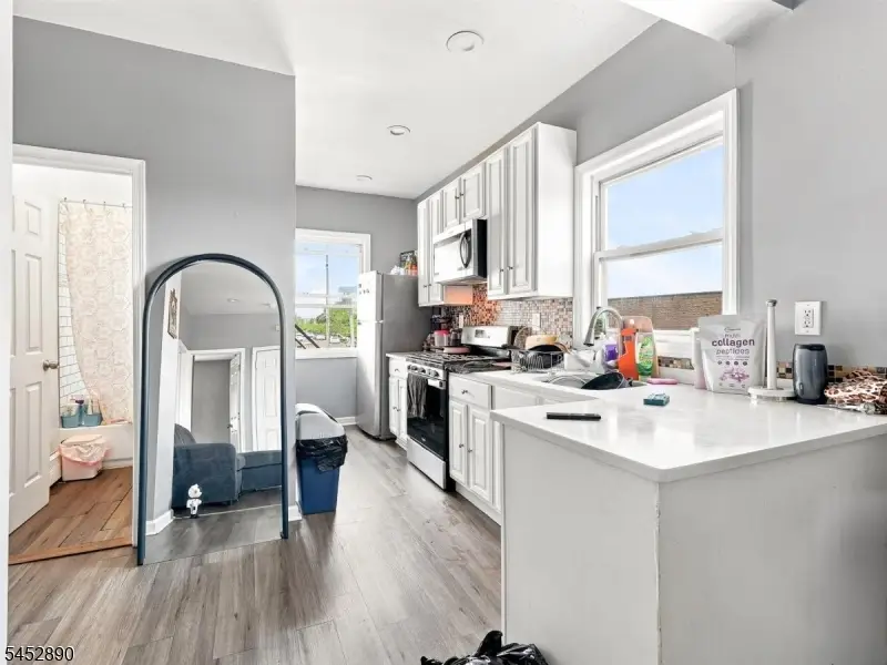 132 4th St, Elizabethport, NJ 07206 - #3