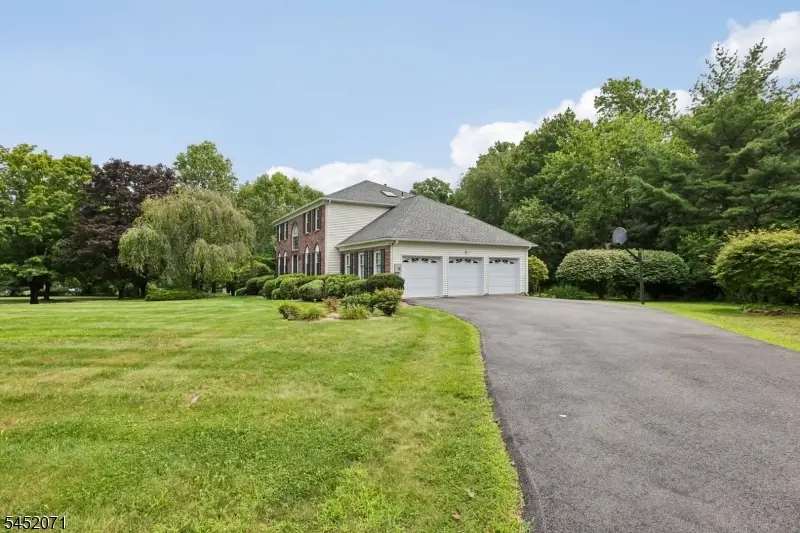 2 Stratford Dr, Randolph, NJ 07869 - #2