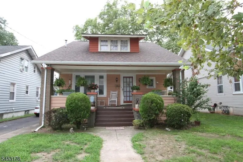 4 Midland Ave, Hawthorne, NJ 07506 - #1