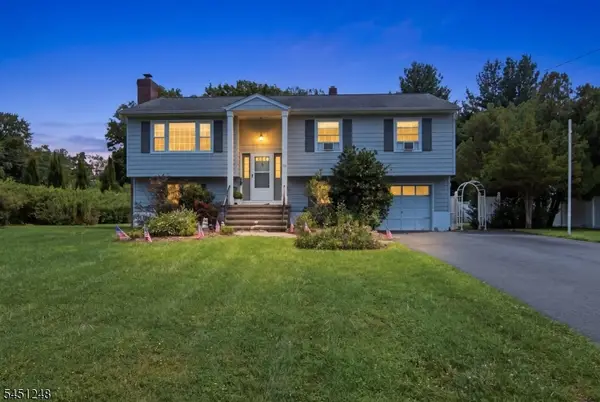 78 Forest Dr, Pequannock Twp., NJ 07444
