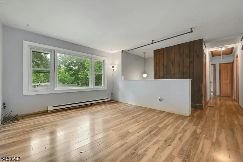 16 Essex Rd, Wantage, NJ 07461 - #2