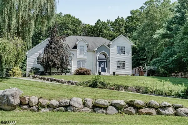 10 Skyler Ct, Jefferson Twp., NJ 07438