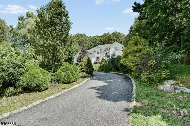 10 Skyler Ct, Oak Ridge, NJ 07438 - #2