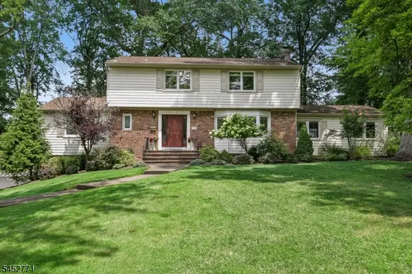 9 Burlington Rd, Livingston Twp., NJ 07039